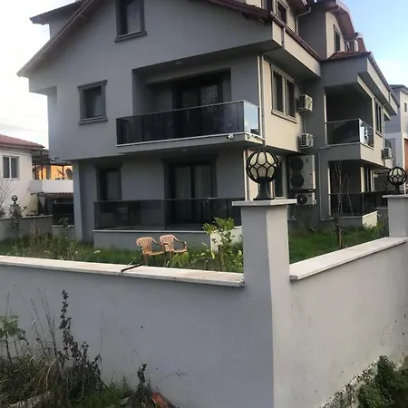 アパートホテル Golden Lake Aparts Koycegiz