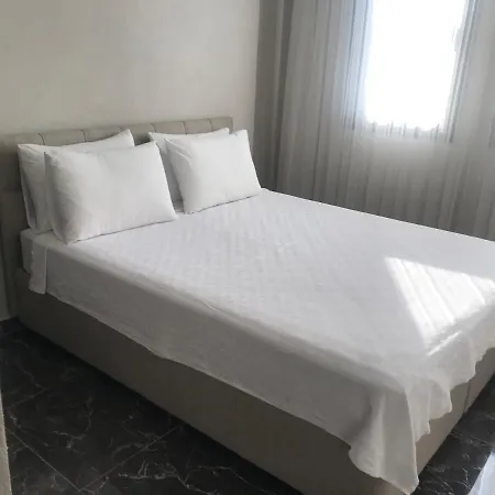 Golden Lake Aparts アパートホテル