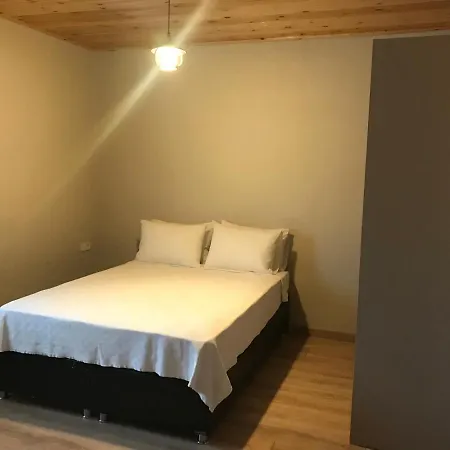Golden Lake Aparts Aparthotel